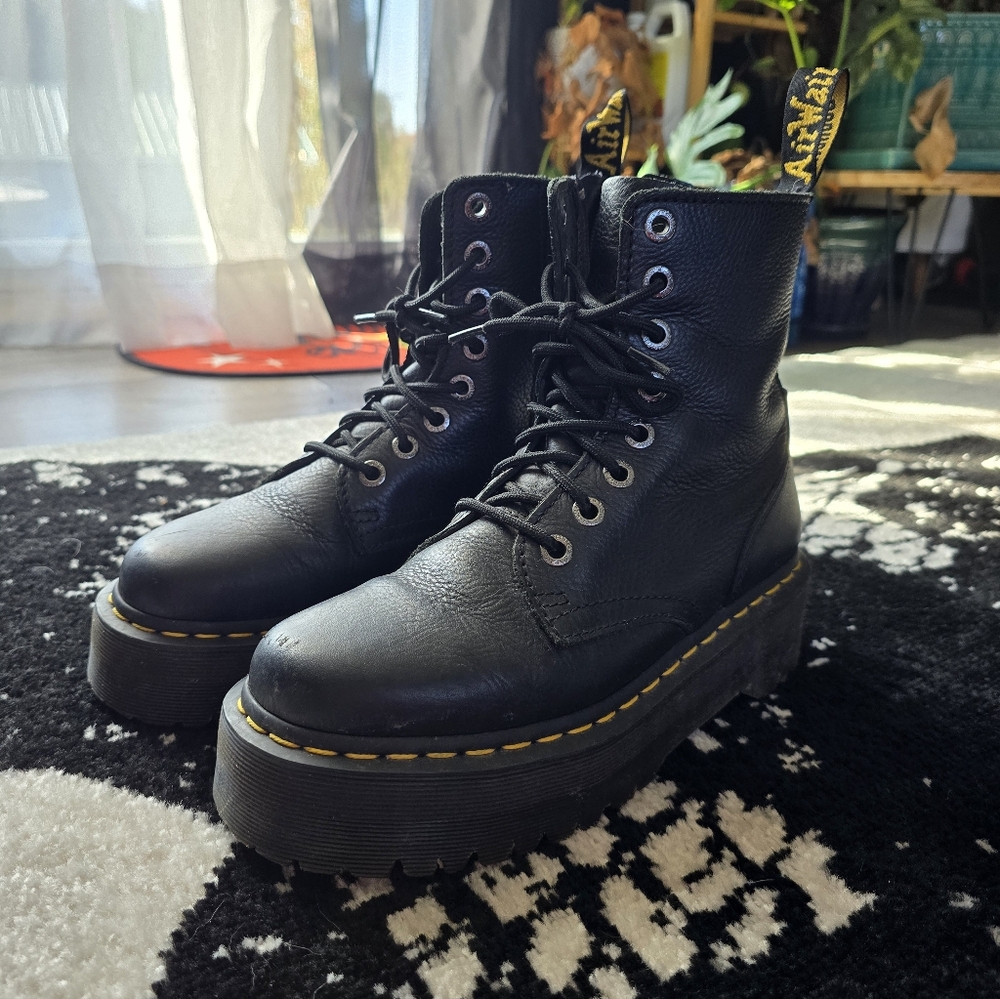 Dr Doc Martens Jadon III Pisa Leather W8